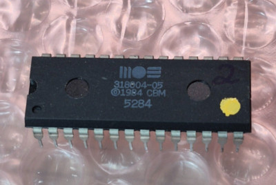   CHIP MOS 318004-05 KERNAL   Commodore C16 C116 Plus/4   schneller Versand  