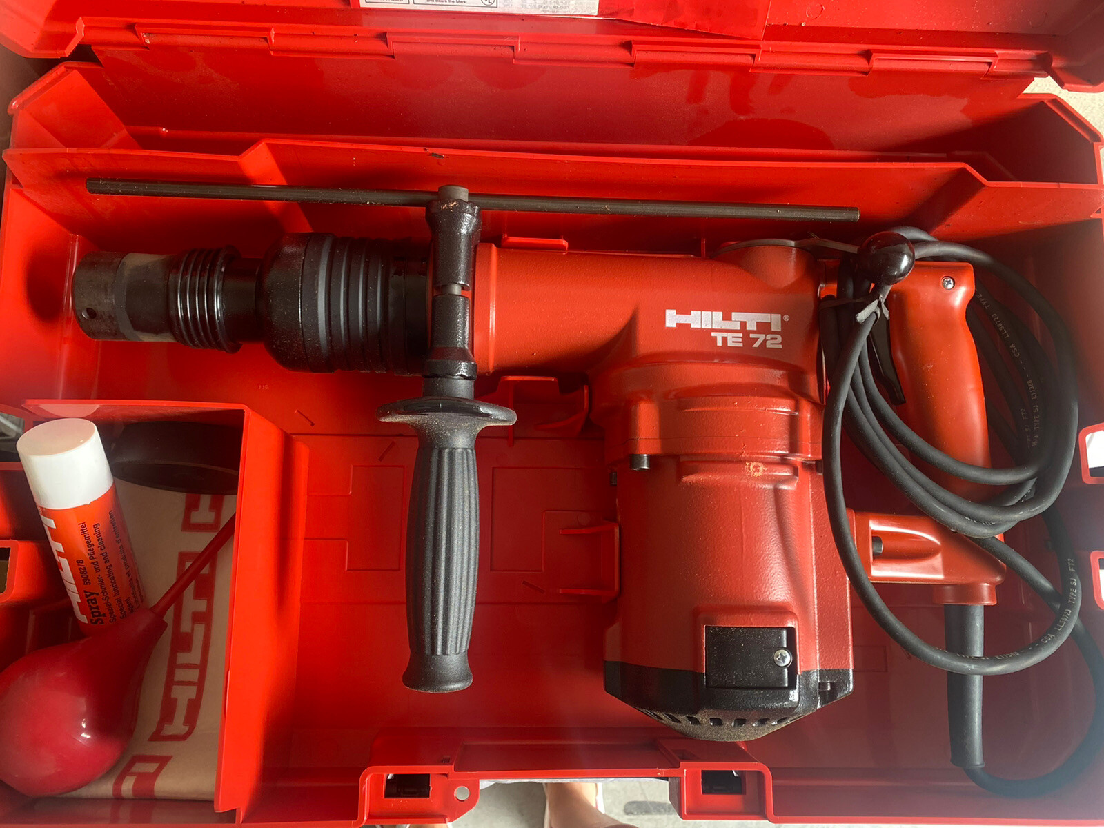 Hilti TE72 Rotary Hammer Drill - Red 