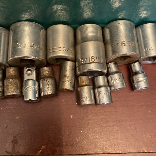 Big Socket Lot Of 64 Assorted Sizes & Brands Metric & SAE Japan Taiwan USA Tools - Foto 15 di 24
