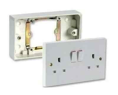 Einzel auf Doppel Steckdose Konverter Aufputz Adapter Box & 2 Gang Twin 13A Steckdose