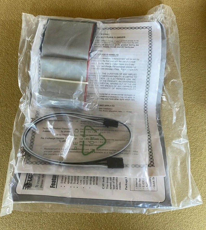 Regrabadora de CD vintage LG GCE-8527B 52X CD-R, 32x CD-RW, 52x CD-ROM velocidad de escritura NUEVO Foto 4 de 4