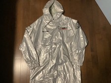 McLaren Mercedes Hugo Boss Regenjacke Team Issue