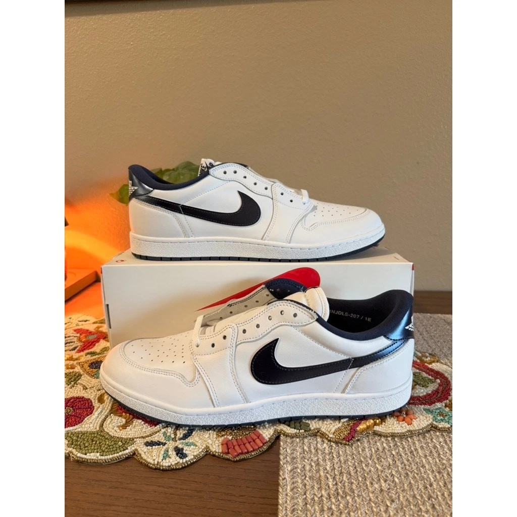 Jordan 1 Retro OG Pinnacle Low Metallic Silver for Sale