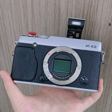 Fuji Fujifilm X-E2 XE2 16.3 MP Mirrorless Digital Camera Body - Silver Tested