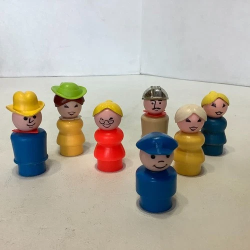 Lot of 7 Vintage Fisher Price Little People Figures