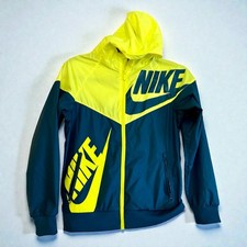Size Medium Nike Sportswear Windrunner Big Kids' Hooded Jacket