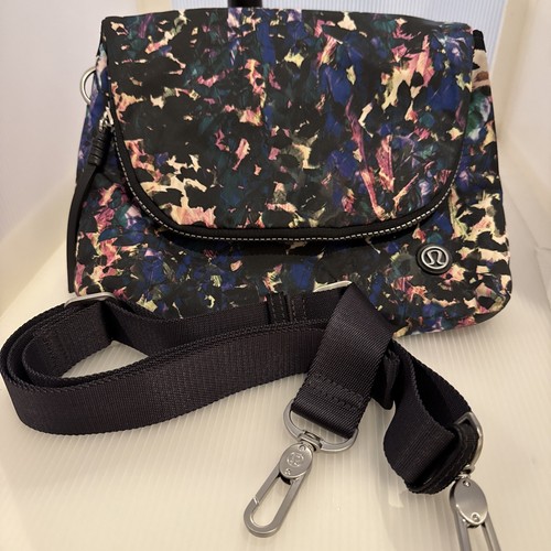 Lululemon Multi-Color Go Your Own Way Polyester Bag Excellent Used Condition