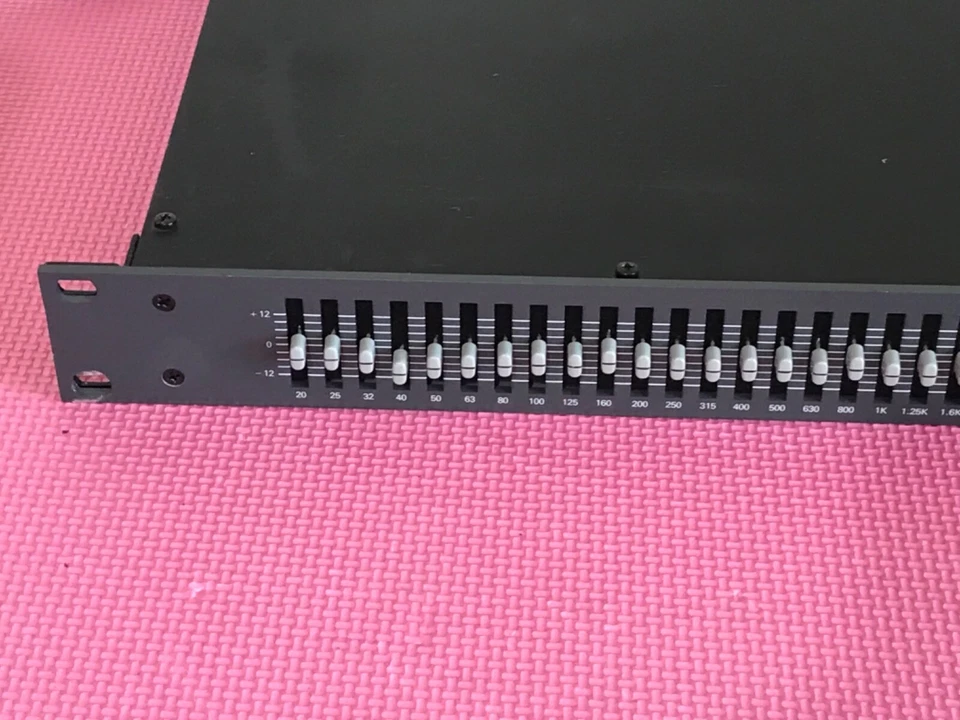 Electro-Voice EQ-131 Equalizer | 31-Band Mono | XLR & 1/4" TRS - Image 4 of 4