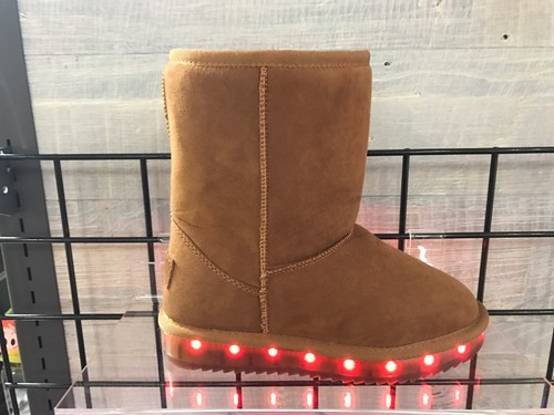 Light Up Winter Boots - Picture 5 of 5