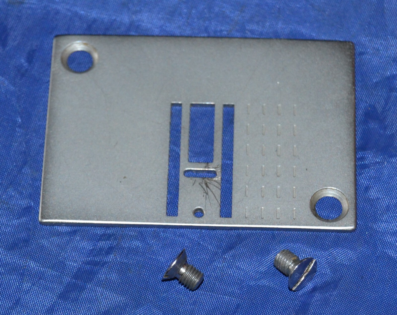 NEEDLE PLATE W/ SCREWS NECCHI LYDIA SEWING MACHINES ORIGINAL PART eBay