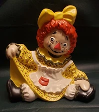 Vintage Hand Painted 1974 Raggedy Ann 11" X 9" Byron Molds Ceramic Figure