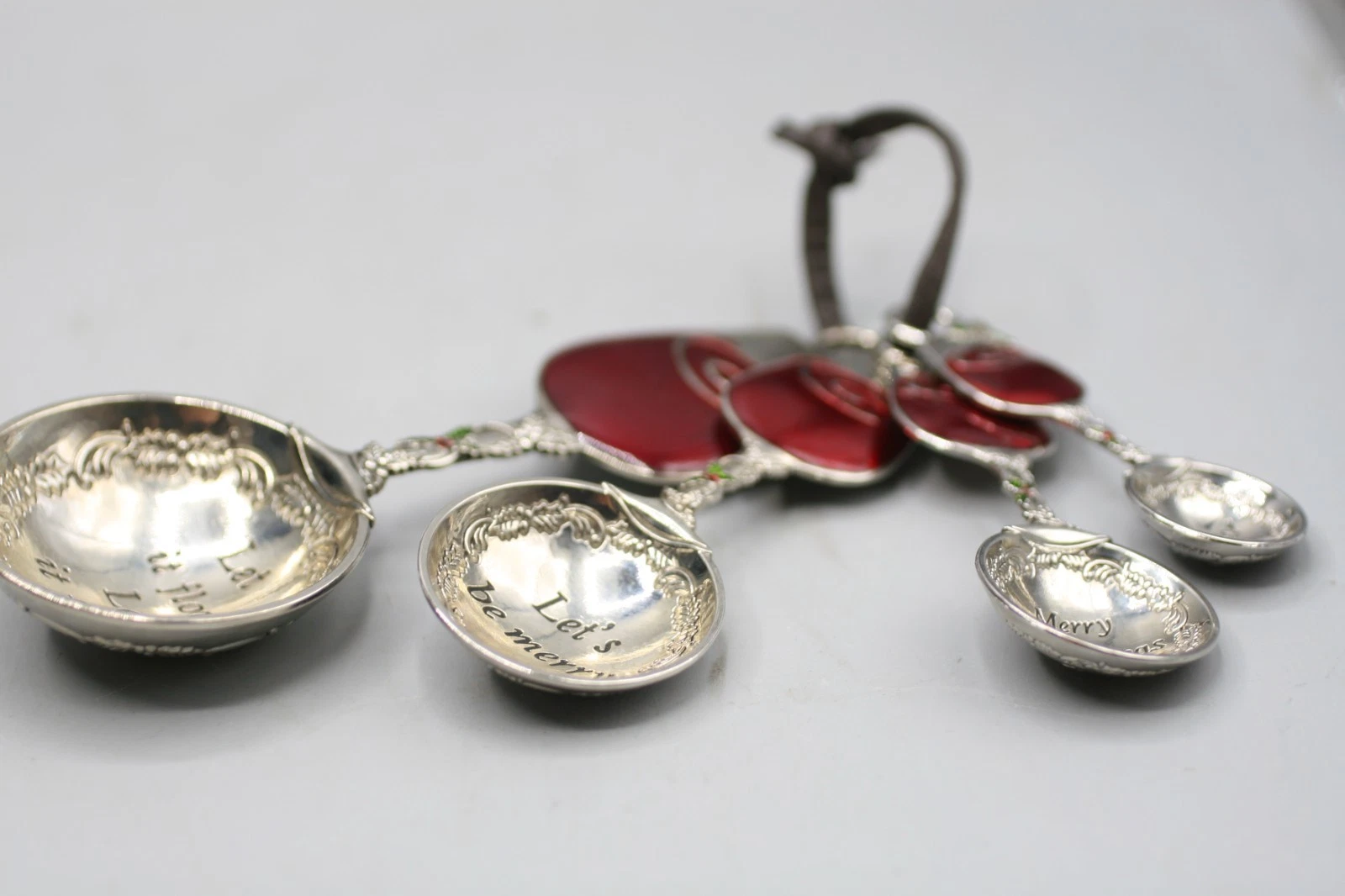 Holiday MEASURING SPOON SET B1
