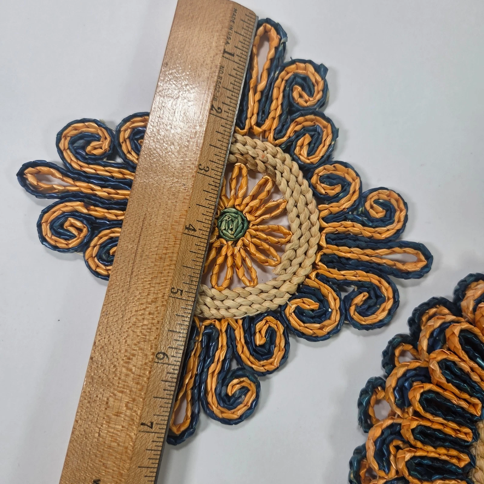 Vintage Woven Raffia Trivets Set 4 Floral Hot Pads Boho MCM Straw Wall Decor - product detail image 9