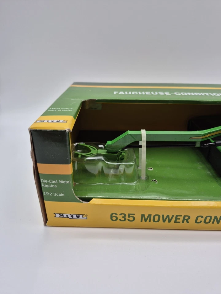Acondicionador cortacésped ERTL John Deere 635 escala 1/32 fundido a presión TOMY nuevo sellado Foto 2 de 4