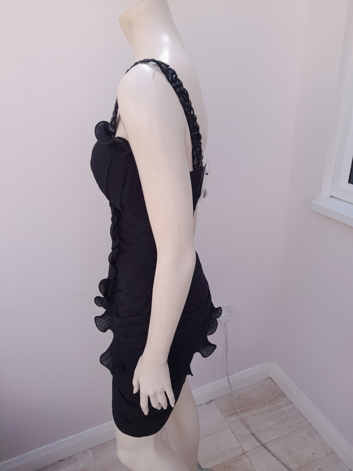 Picture 2 of 11