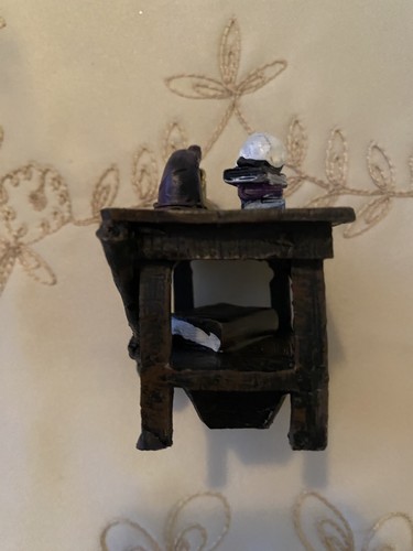 ASHLAND HALLOWEEN MINIATURES BLACK WITCH'S TABLE ~ NEW IN PKG HAT BROOM SKULL - Picture 5 of 9