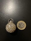 Picture 1 of 4