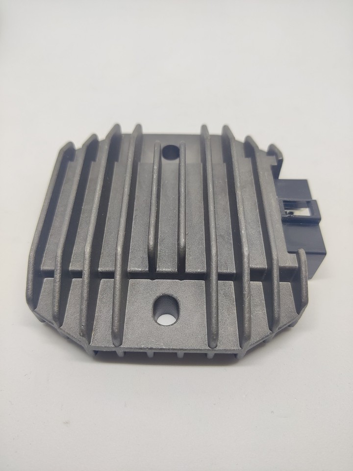 REGOLATORE DI TENSIONE YAMAHA MAJESTY 125 – SPORTMOTOR - Foto 10