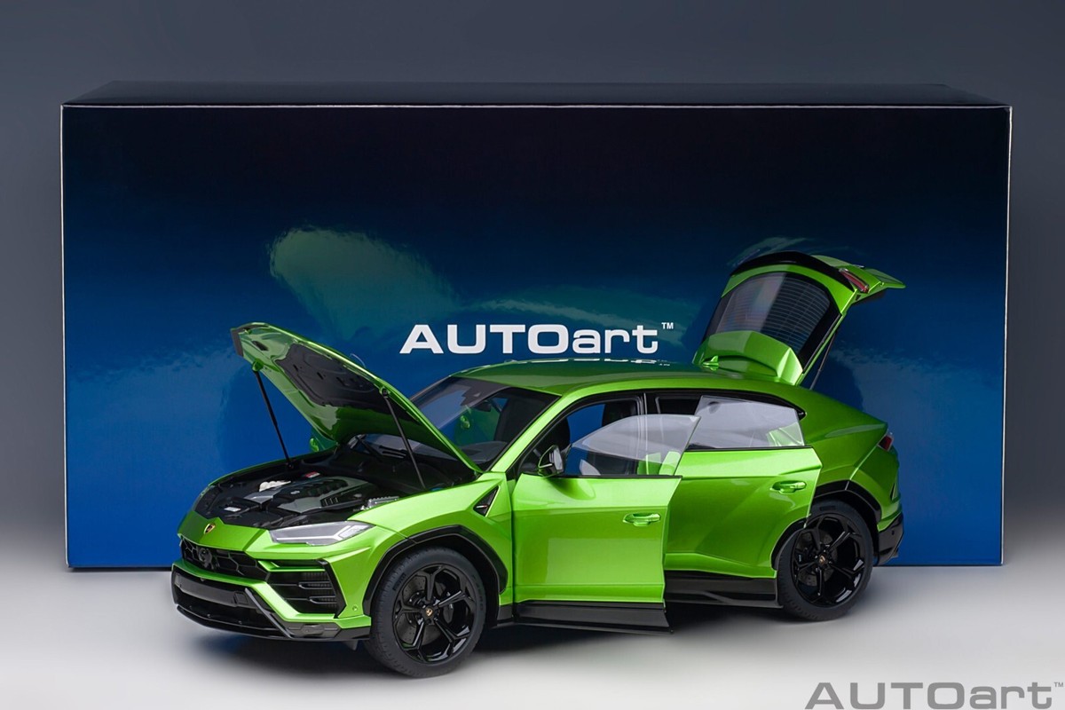 Lamborghini Urus 1/18 スケールモデル 模型 Amazon.com: Lamborghini Urus Grigio Lynx Gray Metallic 1/18