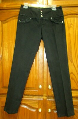 noriです NORI SZ 7 X 31 BLACK STRAIGHT LEG JEANS W FRAYED SEAM TRIM