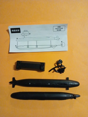 1:766 Scale USS Virginia Class Submarine SSN-774 US Navy No.07 Toy Figure Model - 第 2/2 張圖片
