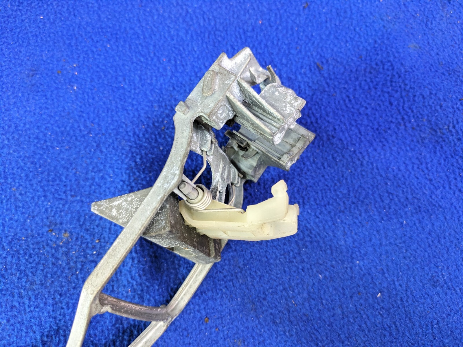 2006-12 BENTLEY CONTINENTAL FLYING SPUR DOOR HANDLE mechanism oem