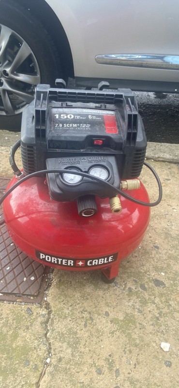 PORTER-CABLE C2002 6 gal 150 PSI Oil-Free Pancake Air Compressor, 120V