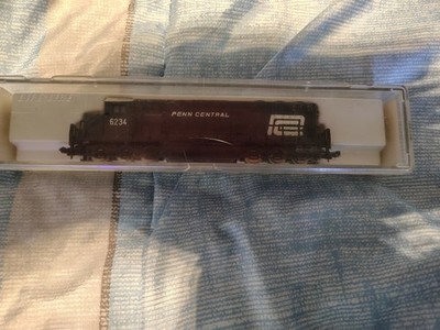Life-Like S779C Penn Central Railroad SD-45 N Scale Locomotive - Needs Repair!