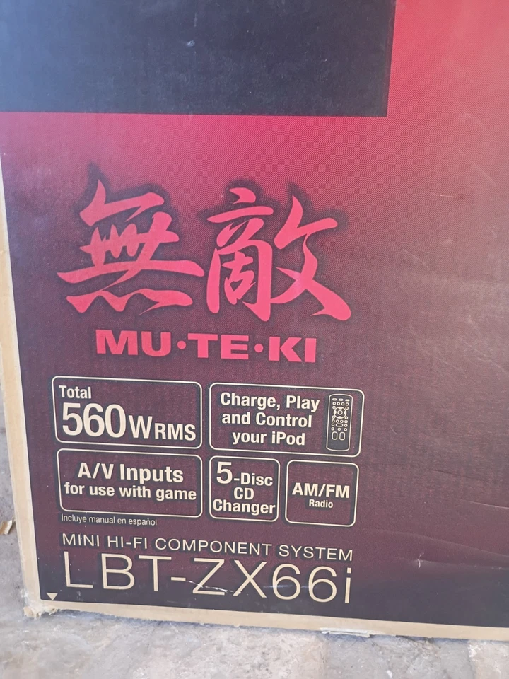 Mini sistema estéreo Hi-Fi Sony HCD-ZX66i con altavoces SS-ZX66i 5 CD - PROBADO Foto 3 de 4
