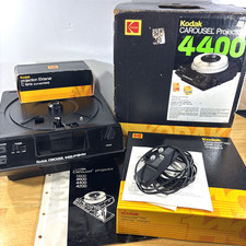 VTG Kodak Carousel 4400 Slide Projector w/ Remote, Slide Tray, Box Manual