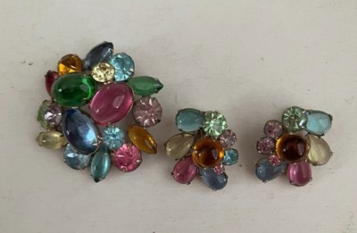 Vtg Fruit Salad Large Faceted Multicolor Rhinestones Brooch and Clip Earrings