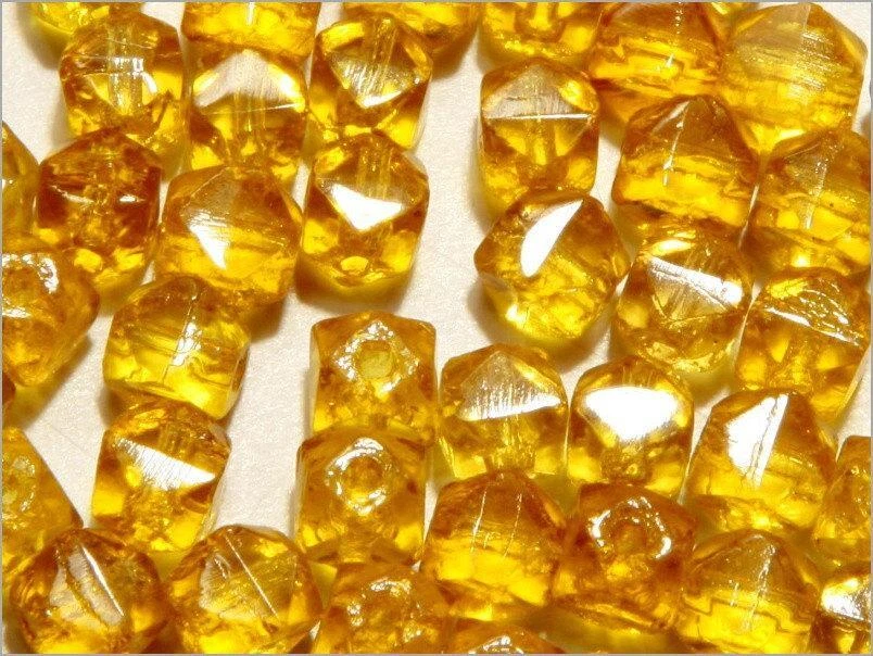 Czech vintage faceted yellow English cut glass beads (50) 4mm - Image 3 of 4