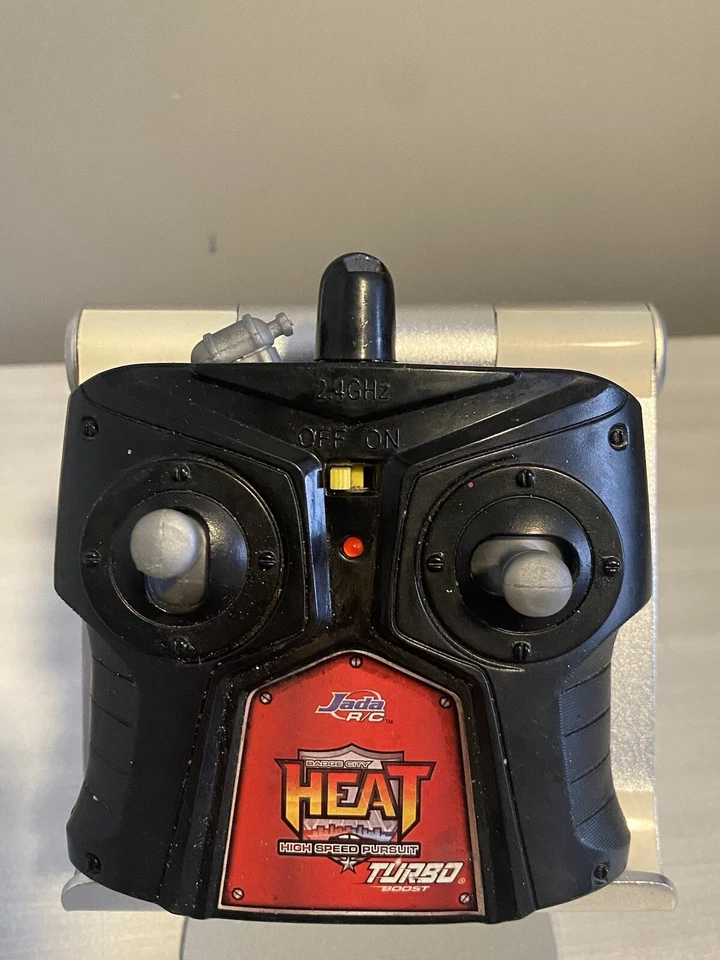 Badge City Heat High Speed Pursuit 1:16 RC Remote Control ONLY 2.4GHz 84209 Jada - Image 3 of 4