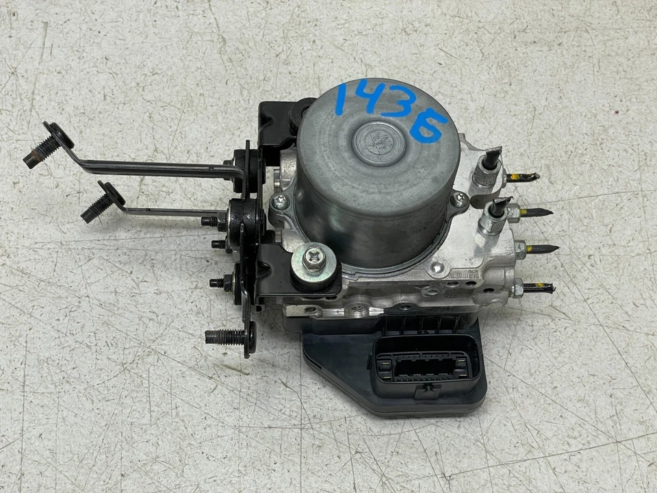 Conjunto de piezas de freno antibloqueo AWD para 17 INFINITI Q60 232940 Foto 3 de 4