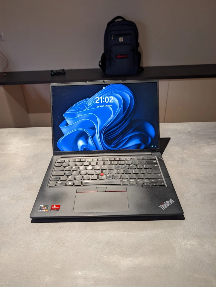 Lenovo ThinkPad E14 G5 · Ryzen 7 7730U · 24GB · 1TB, foto 3 di 5