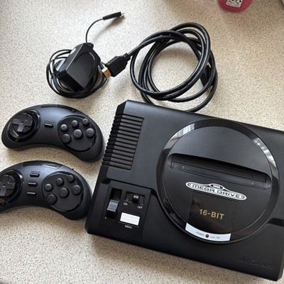 ATGAMES Sega Mega Drive Flashback Konsole 85 Retro Spiele Mortal Kombat SD Karte 