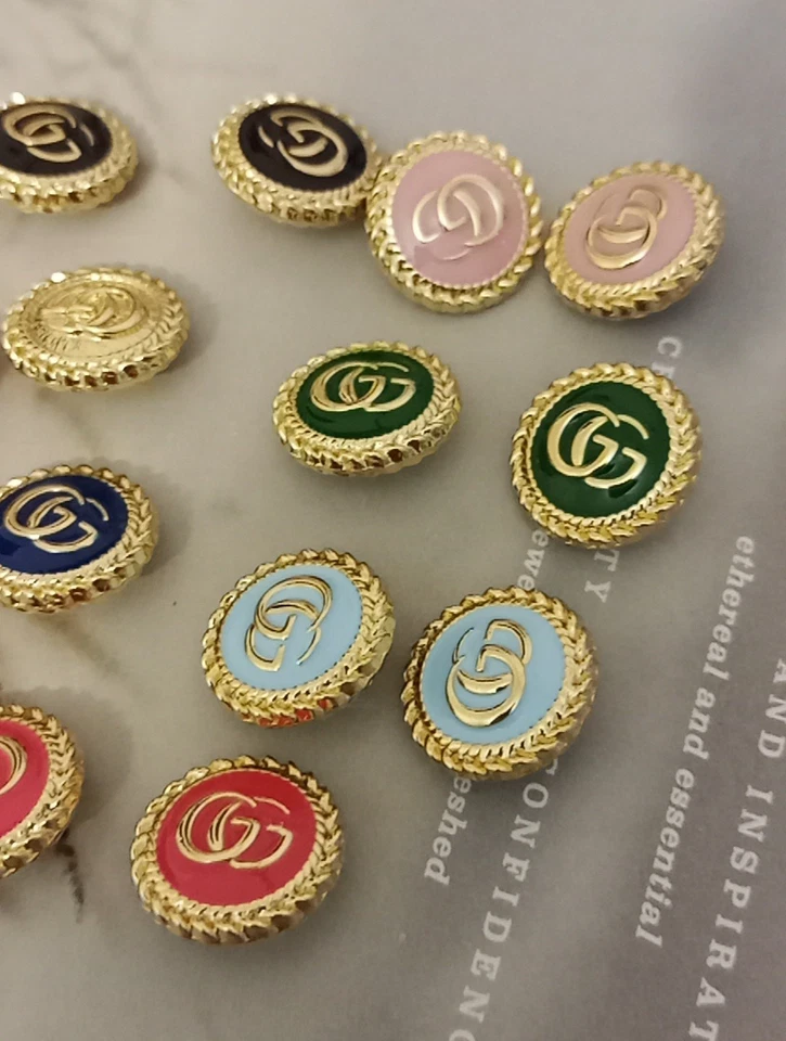 Lot Of 14 Small Gucci buttons 16 mm Gold Tone Gg Designer Button Replacement - Image 3 of 4
