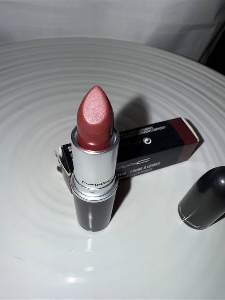 Lápiz labial MAC MACXIMAL # 603 DIVA Retro Matte Rouge A Levres 0,12 oz/3,5 g Foto 2 de 4