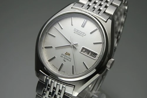 Vintage 1975 JAPAN SEIKO LORD MATIC SPECIAL WEEKDATER 5216-7100 25J Automatic.