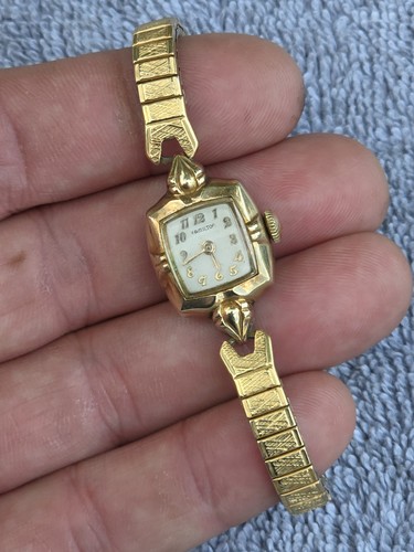 Vtg Watch Lot Old Bulova Benrus Gruen Precision Hamilton Illinois 9014 Cypres - Picture 11 of 22