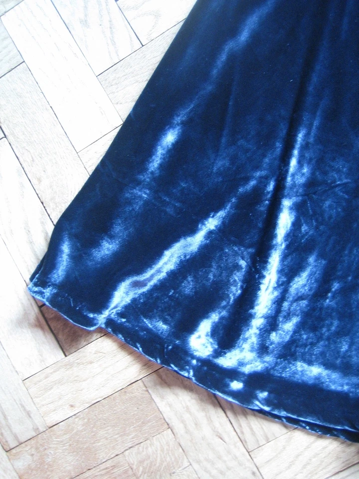 Stunning  Blue Silk Blend Crushed Velvet BRORA Bias Cut Flippy Skirt  16 - BNWOT - Image 4 of 4