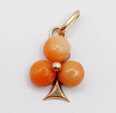 Antiguo colgante de oro rosa de 18k trébol adornado con perlas de coral (alre... - Imagen 1 de 4