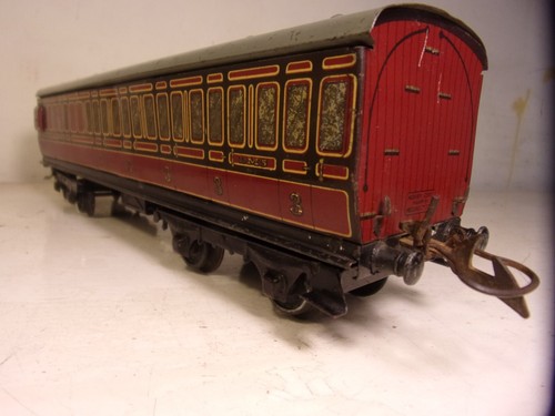 Hornby Series"O"=No.2 LMS brake/Third Non-Corr.Suburban Coach-Maroon- good c1937 - Picture 2 of 6