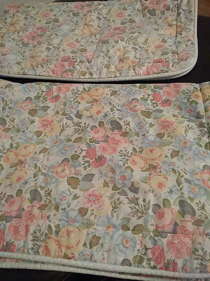 2 fundas de almohada florales Laura Ashley multicolor rosa amarillo rosas Foto 3 de 4