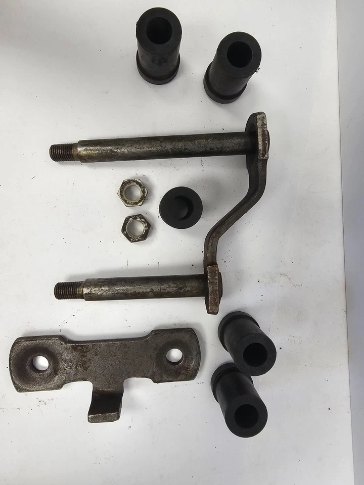 Dodge 880 1962-1963 grillete de resorte trasero y equipamiento de buje 2275543 nuevo en stock Foto 2 de 3