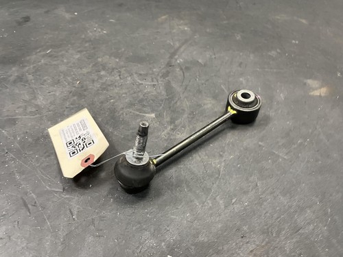 Rear Stabilizer Bar Left Link 2020 GMC Acadia 84810706 2017 2018 2019 2021 -2023 - Picture 5 of 10