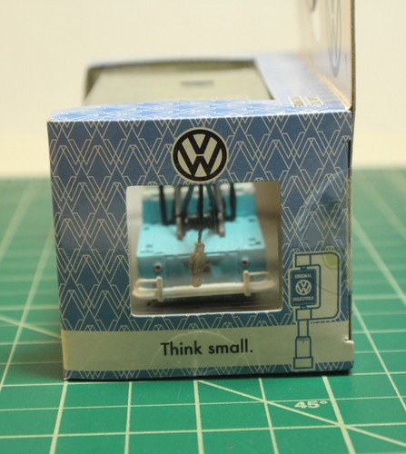 Volkswagen 1/64 M2 Machines 1960 VW Double Cab Truck Wrecker Tow Auto-Trucks R84 - Picture 5 of 6