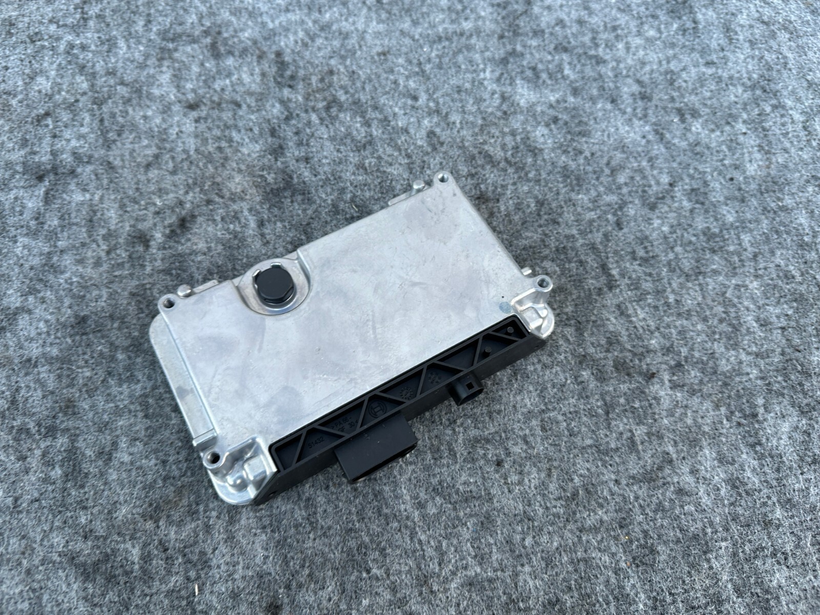 Picture 1 of 4