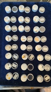 Lot Pièces Mouvement TISSOT Vintage Couronnes Rouages Swiss Watch Parts NOS