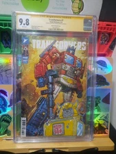 TRANSFORMERS #7 CGC SS 9.8 Meyers Variant Cover Signed & Big  Bumblebee Remark! 